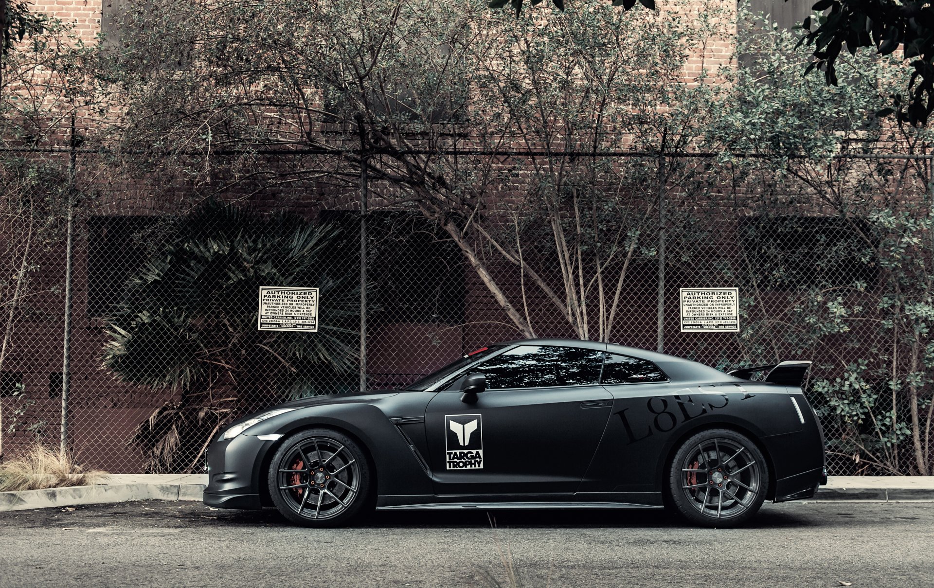 nissan gt-r noir nissan mat profil