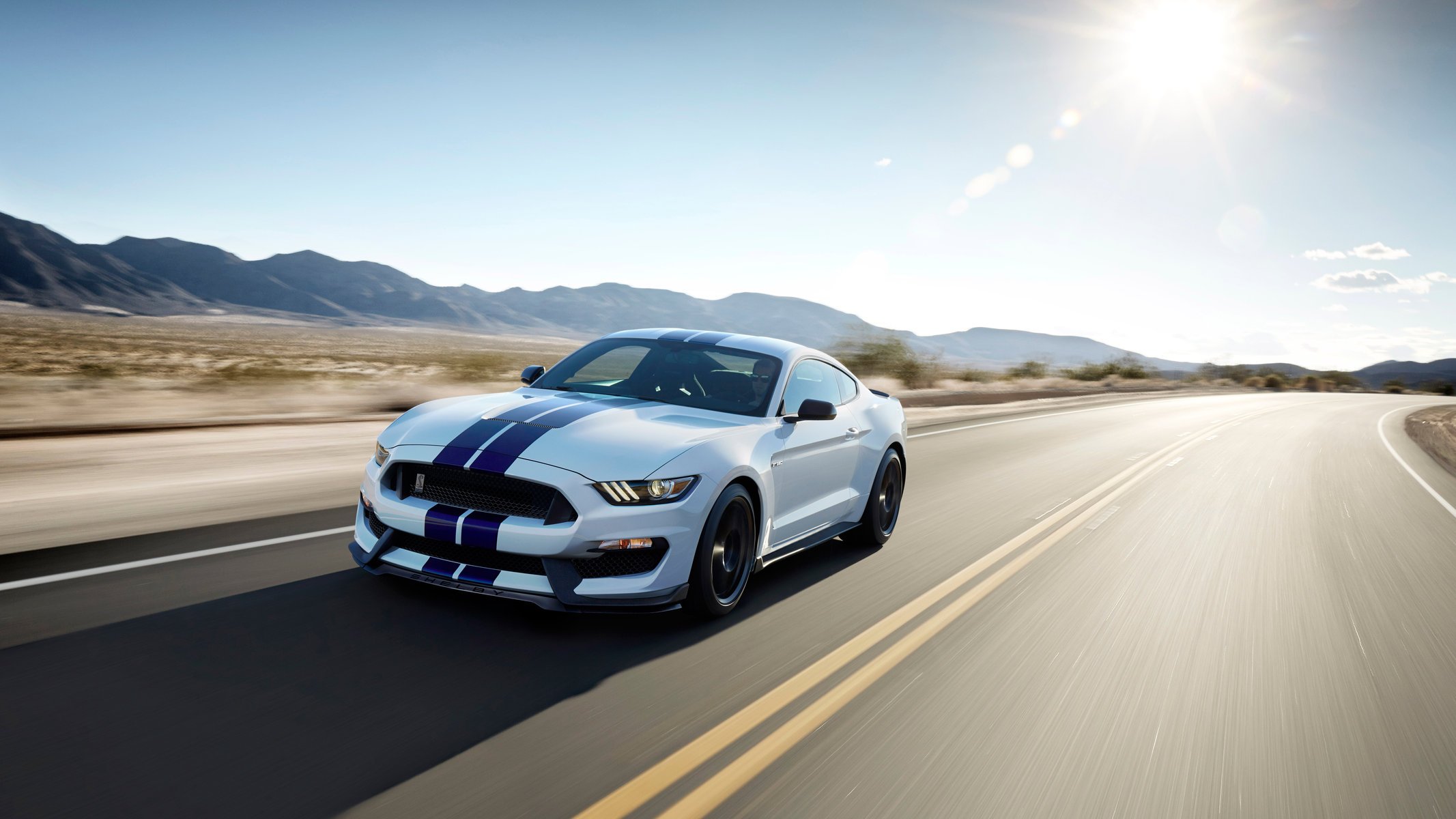 shelby gt350 mustang geschwindigkeit strecke verkehr wüste