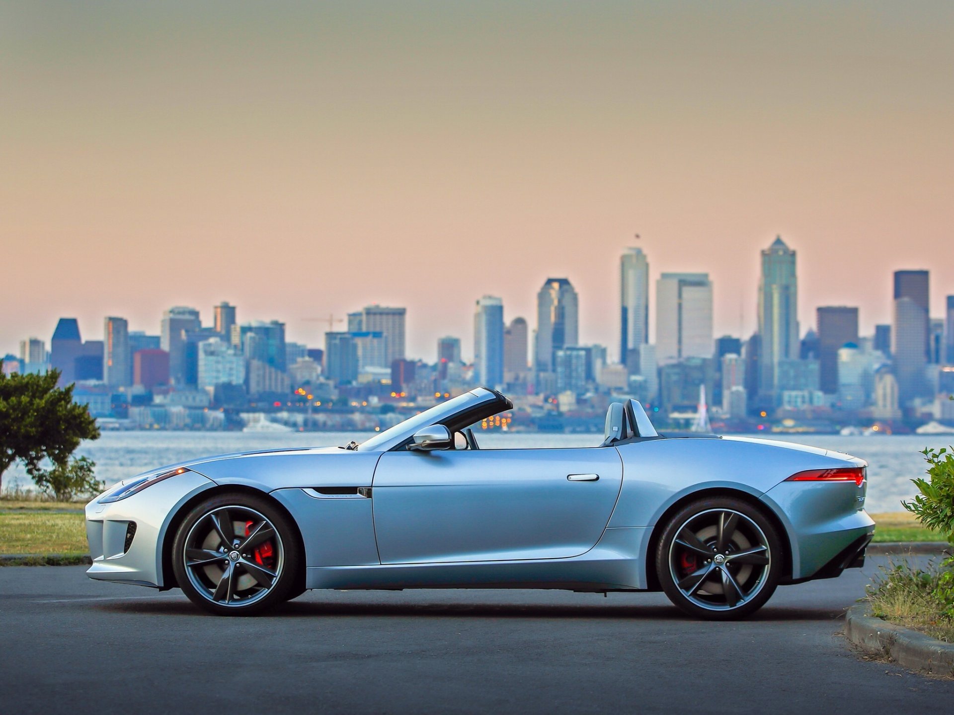 jaguar f-type s ciudad paisaje