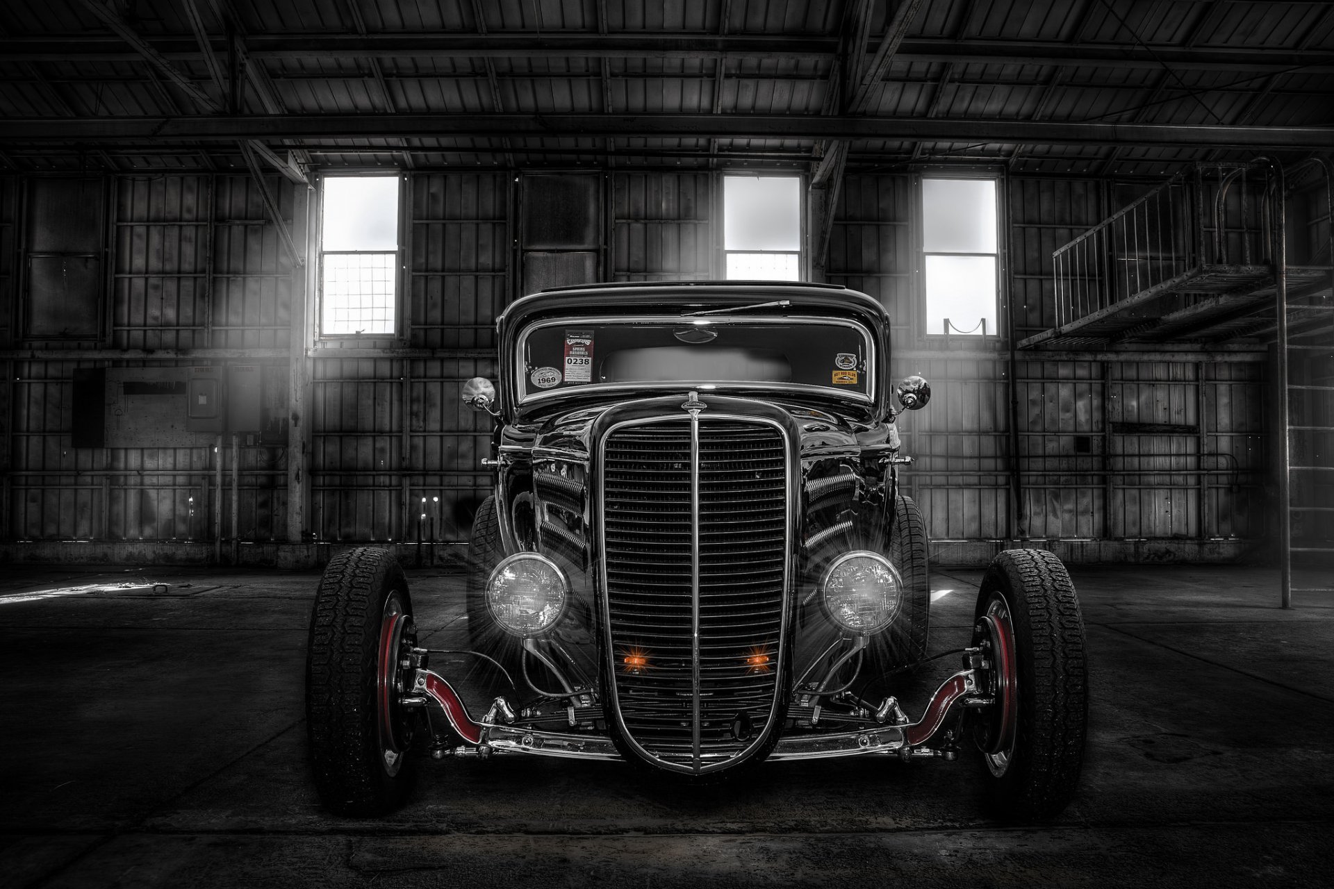 hot rod coche clásico clásico retro frente faros hangar