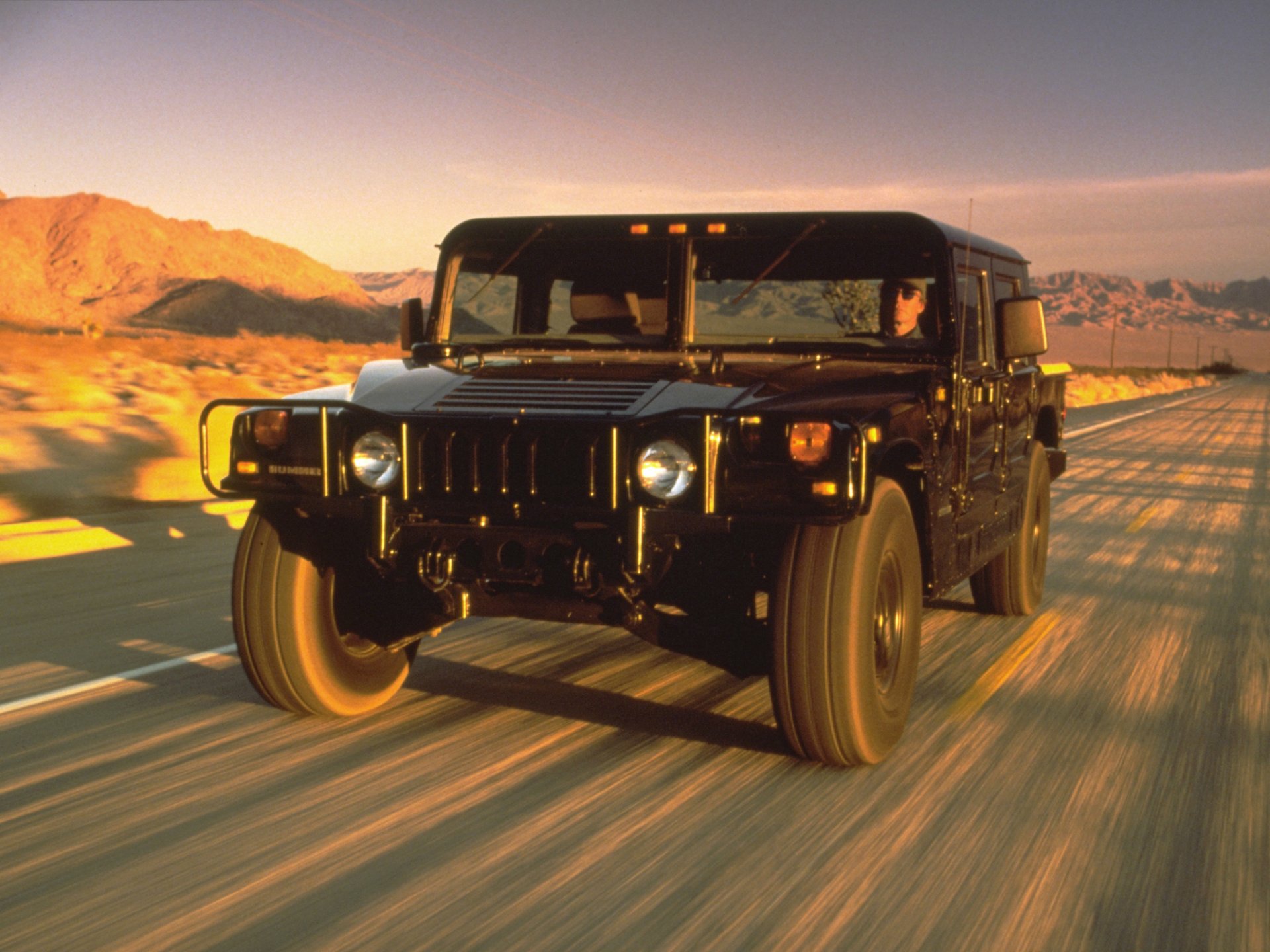 hummer h1 4-türer pickup auto suv