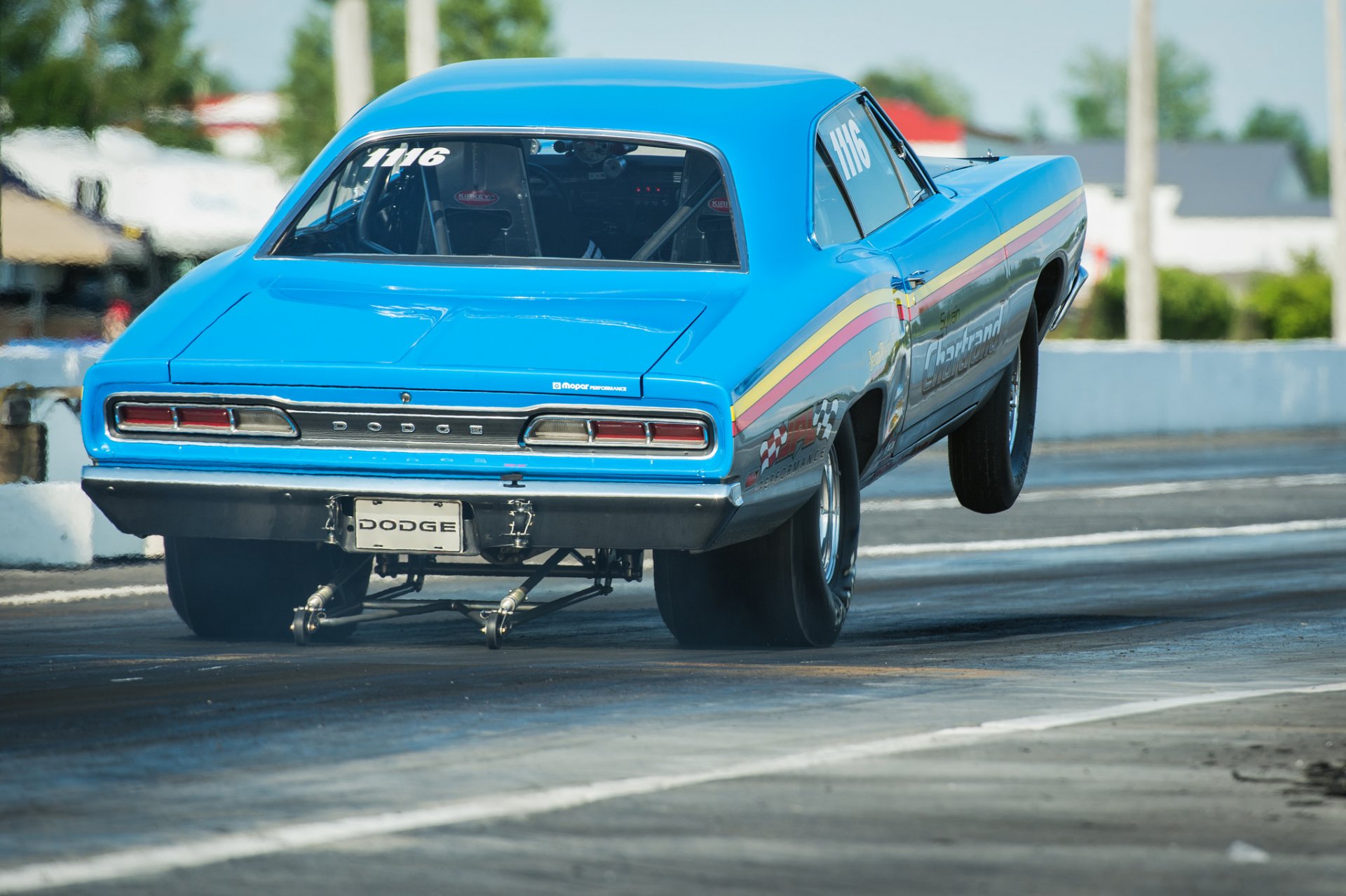 esquivar mopar muscle car drag racing carrera