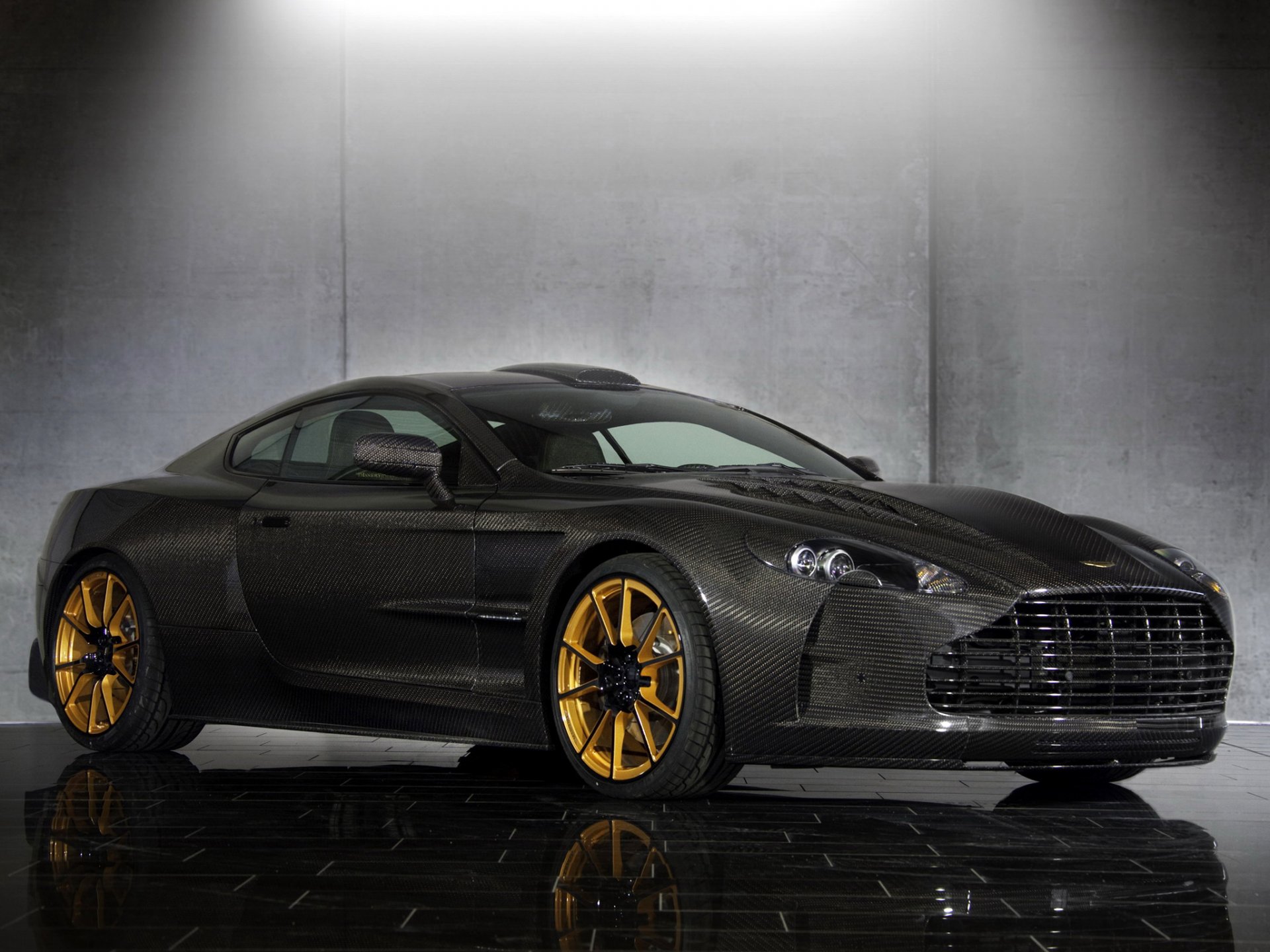 mansory cyrus aston martin db9 fond voiture carbone avant