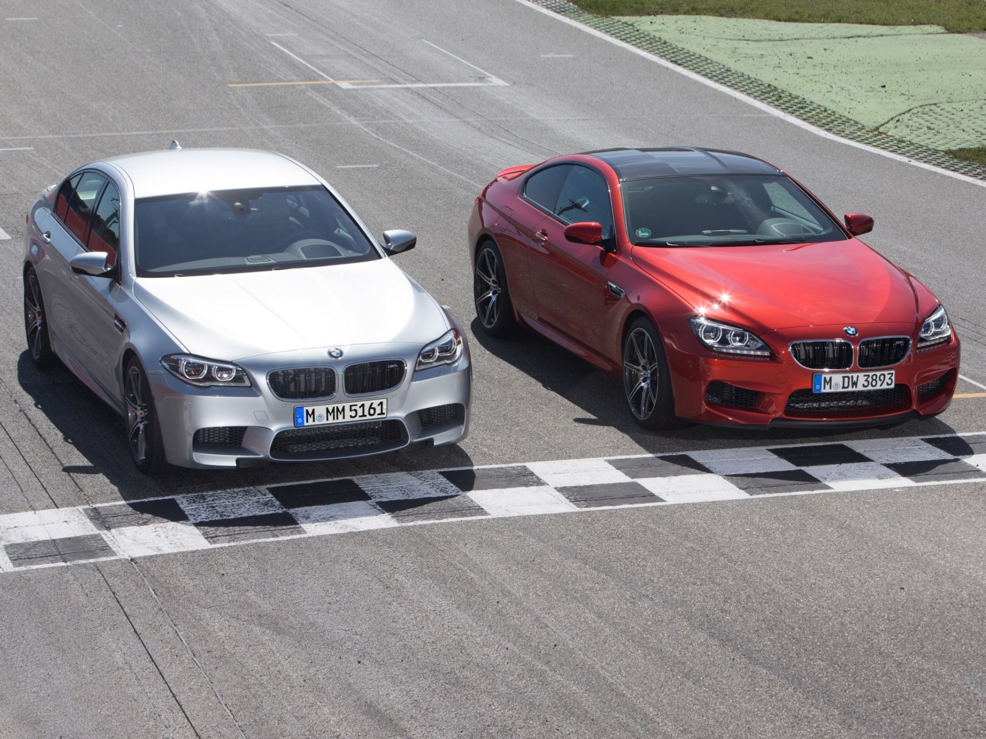 bmw m5 und m6 coupé paketwettbewerb autos vorderansicht spur