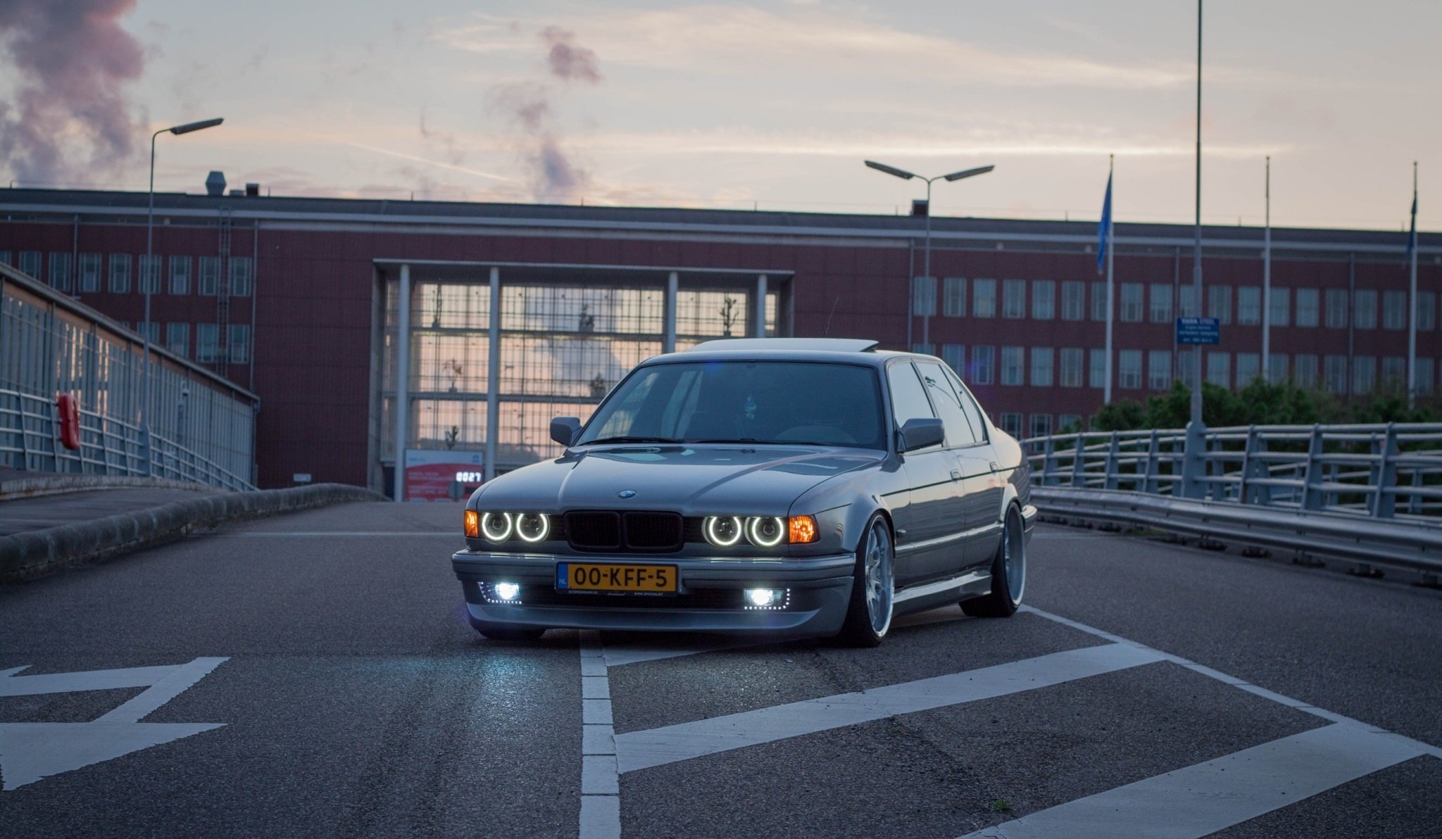 bmw e32 tuning bmw jantes patinoires phares classique oldskul