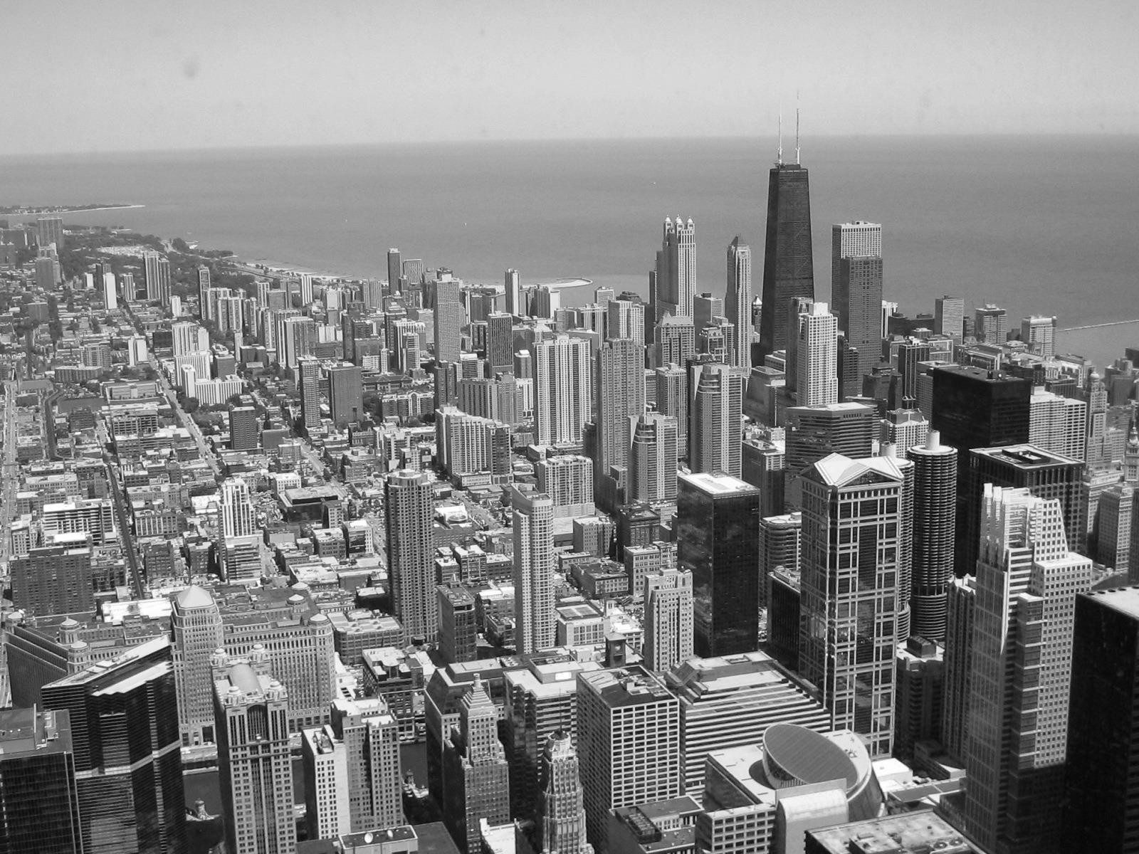 Wait city. Сирс Чикаго. Серый город. Черно белый город. Фон город.