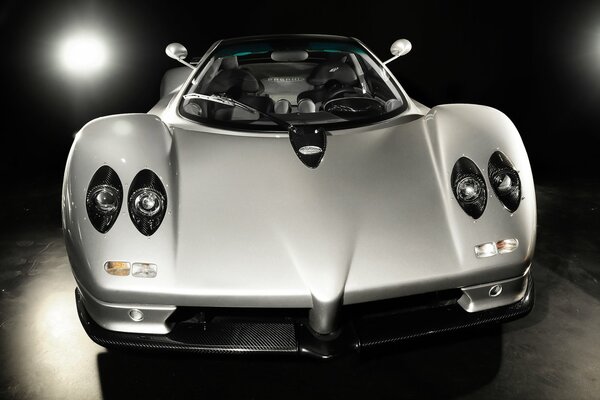 Super car pagani Zonda S7. 3 argent