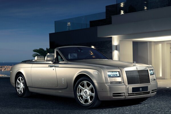 Rolls Royce, Tetto apribile della macchina, grande griglia del radiatore