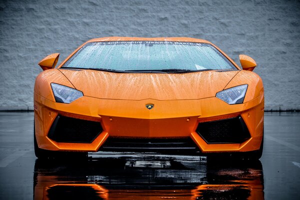 Photo de voiture lamborghini aventador lp700-4 orange