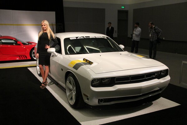 Coche Mopar 2014, blanco