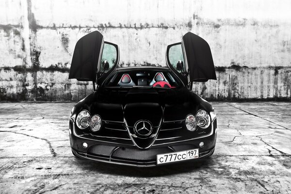 Black Mercedes mclaren doors open