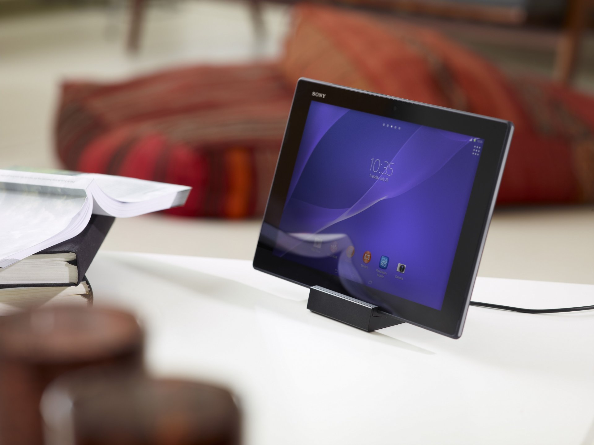 ony xperia z2 tablette tablet dock dock bücher hallo-tech