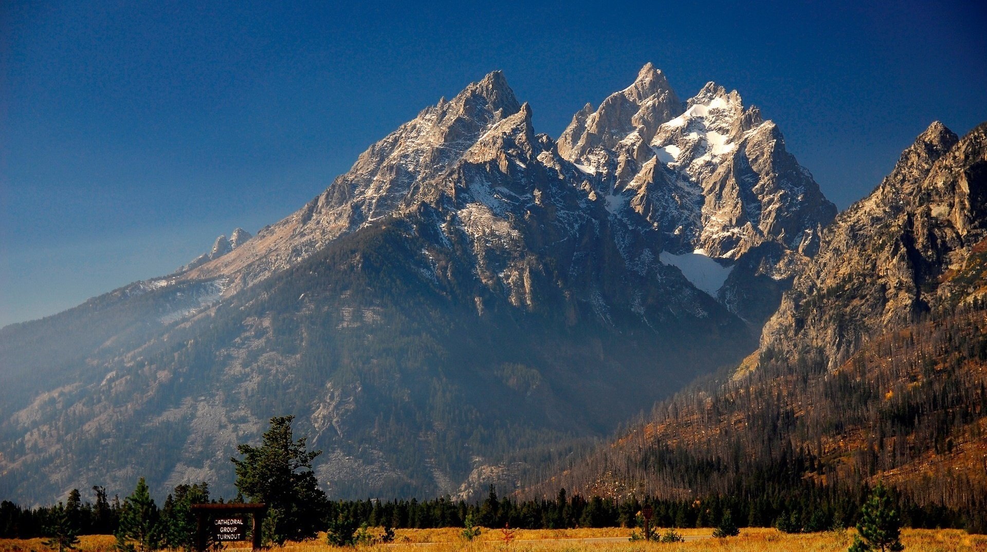 paradis pour les poumons respiration propre air pur montagnes ciel forêt nature paysage paysage arbres