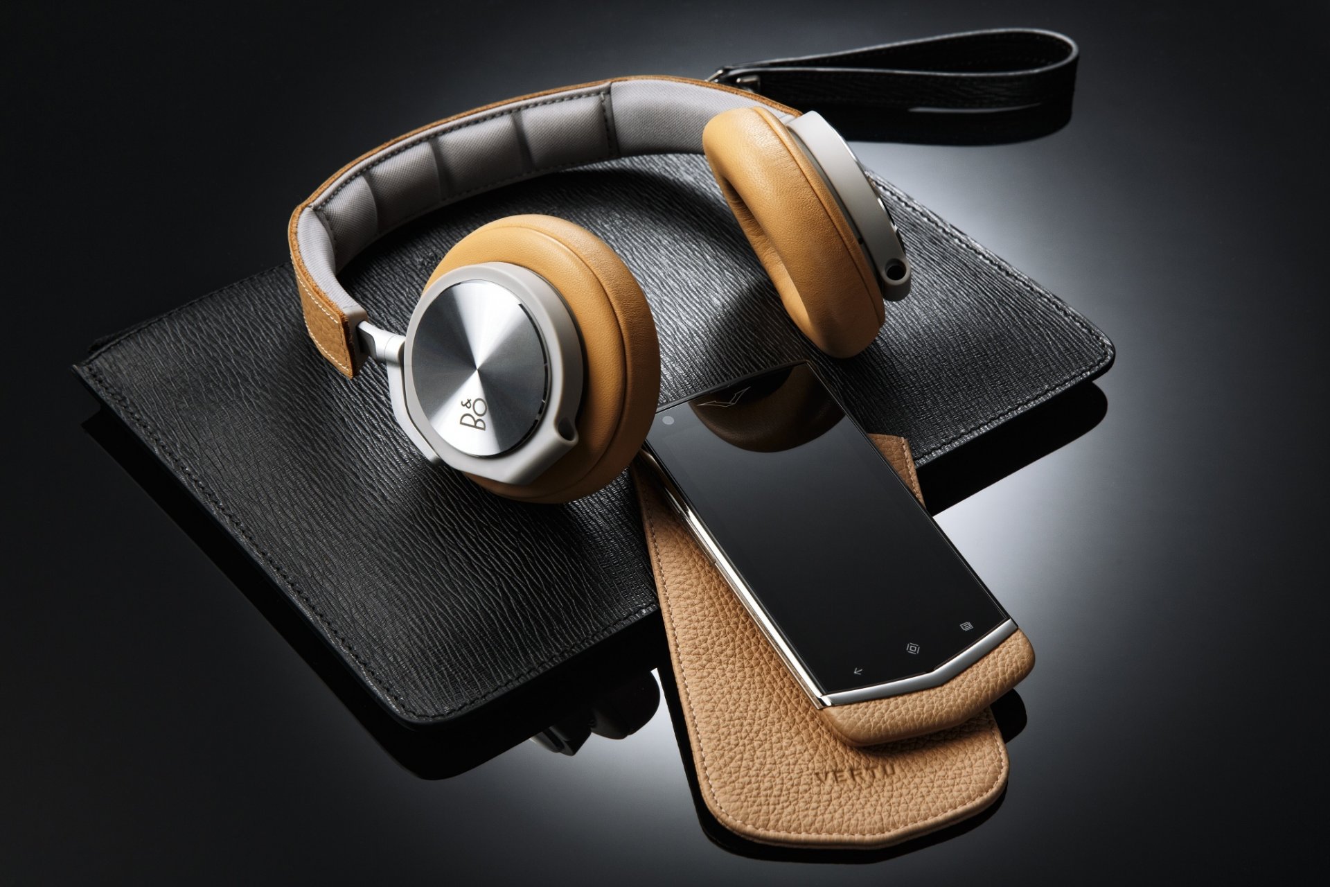 bang & olufsen bang & olufsen beoplay h6 casque vertu téléphone smartphone cas