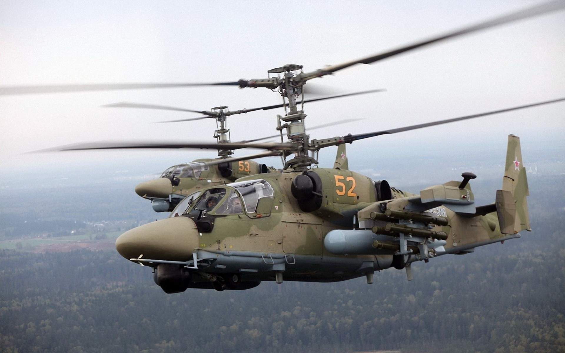 ciel gris ka-50 kamov militaire hélicoptère