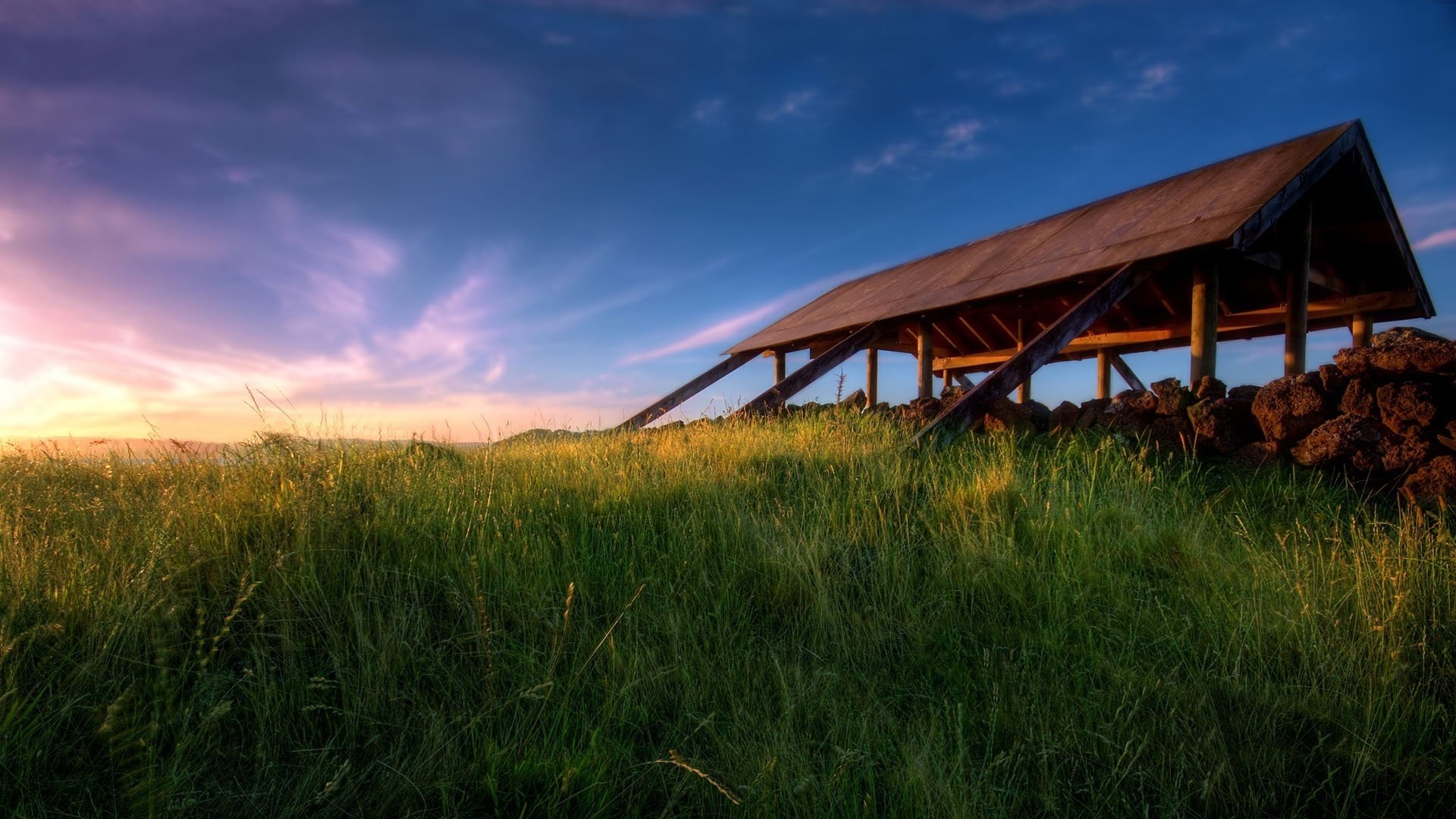 stall holzkonstruktion natur dämmerung himmel sommer gras grün