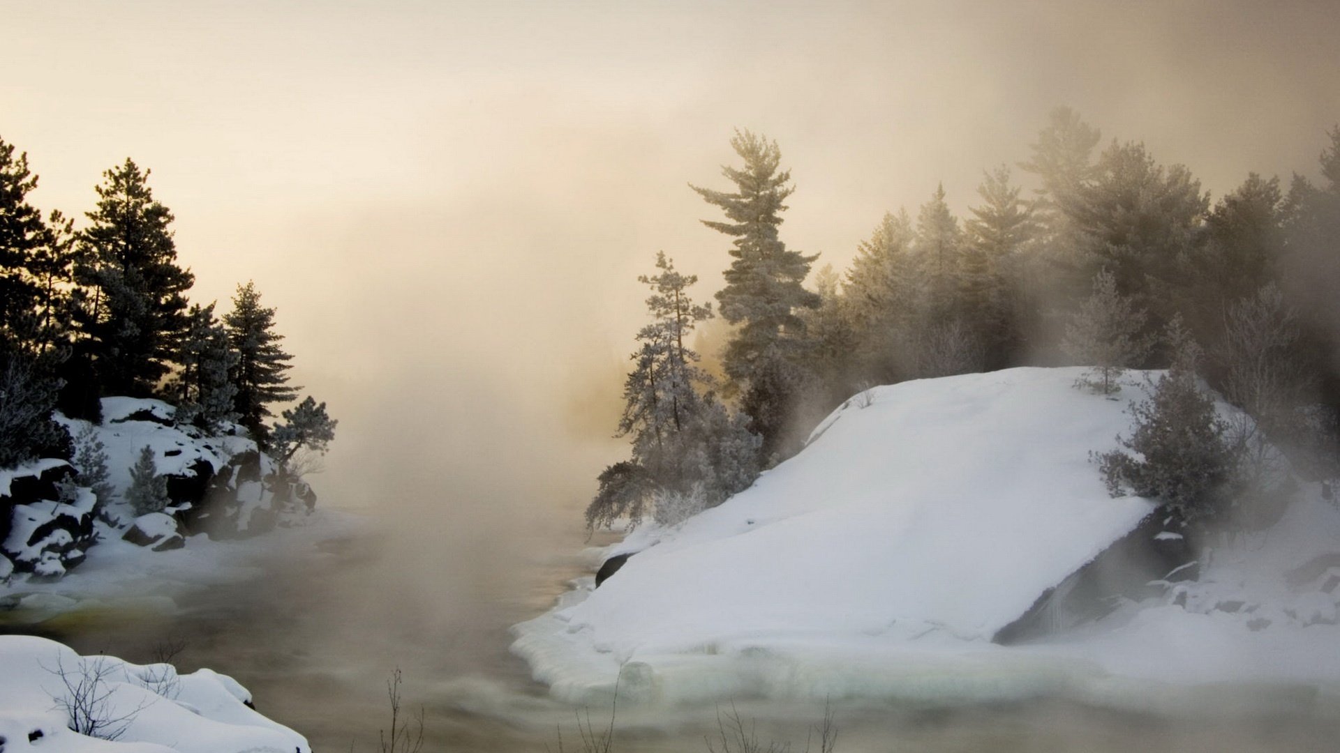 eau chaude brouillard d hiver brouillard épais rivière hiver neige brouillard brume nature paysage nuageux