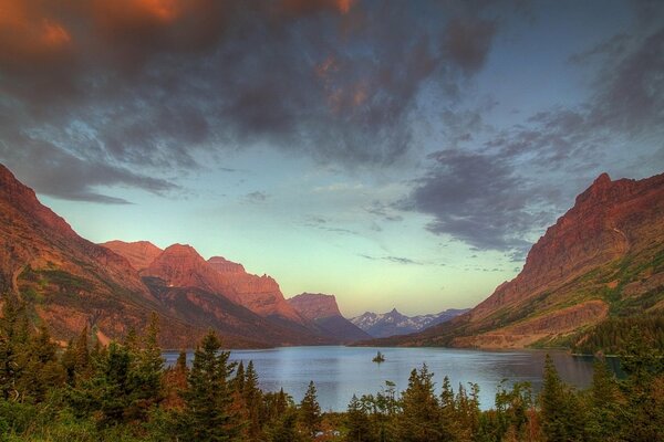 Hidden lake in red rocks