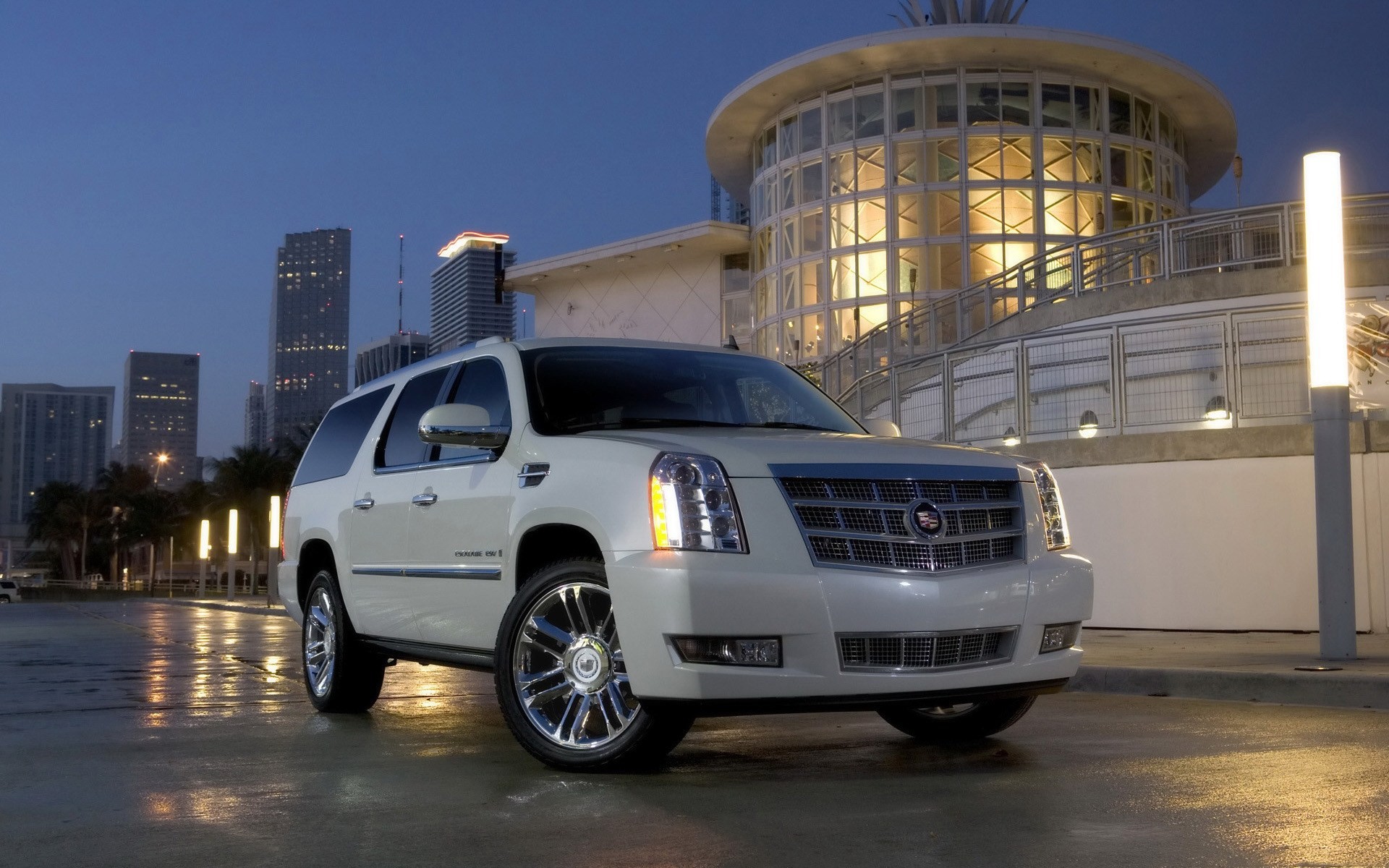 cadillac licht auto escalade nacht grau stadt