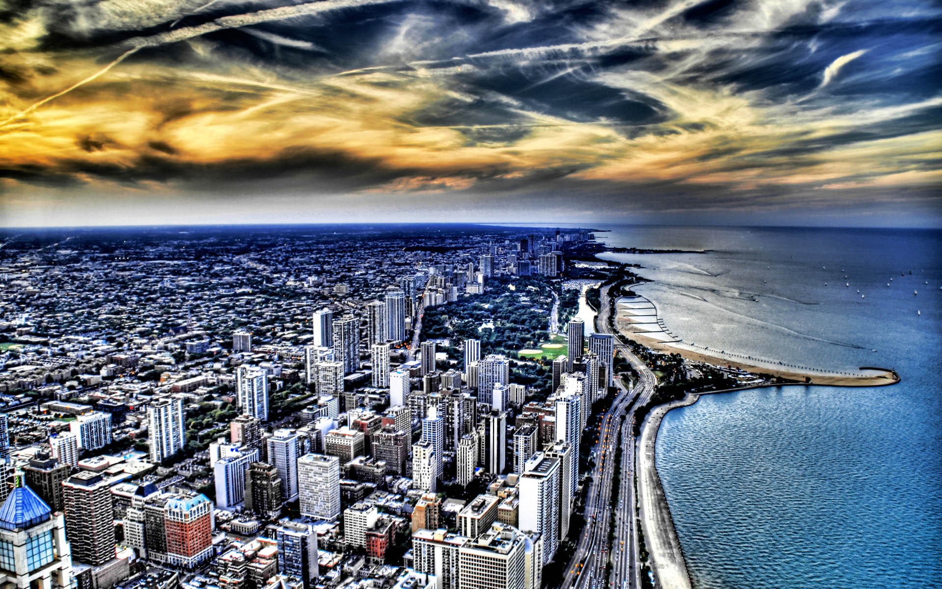 città grattacieli oceano cielo