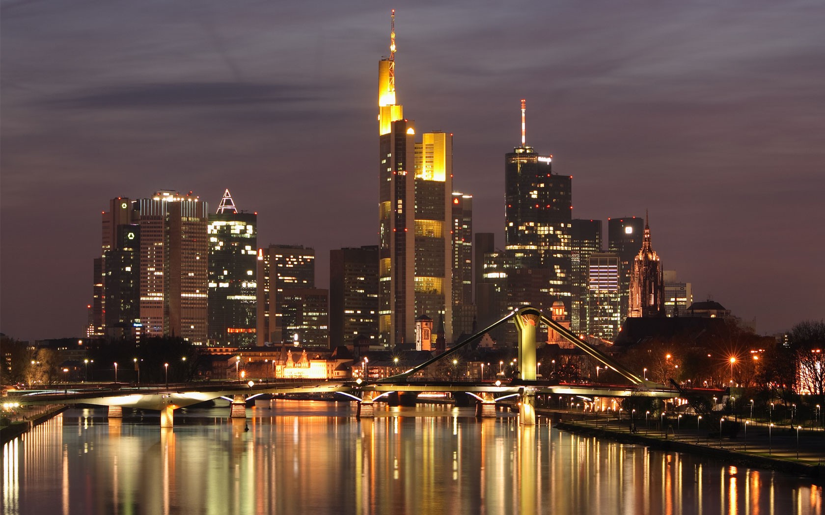 alemania frankfurt noche casa río puente luces