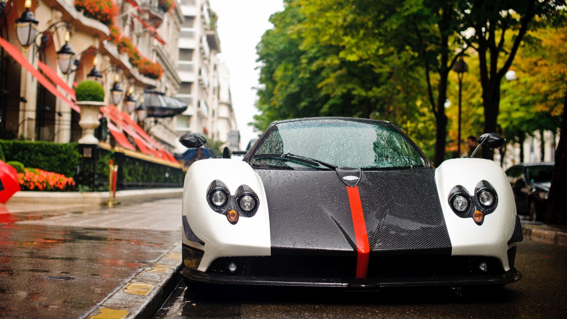 cinque voiture de sport pagani zonda cinque