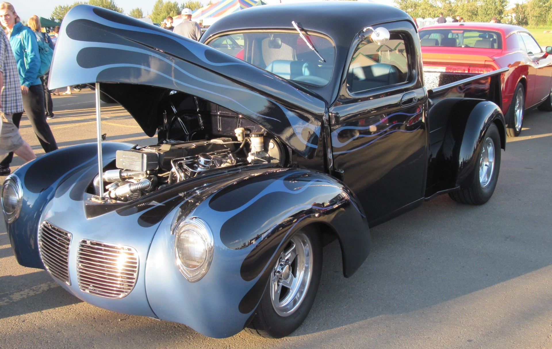 camion noir bleu corvette photographie phares