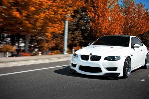 BMW M3 con coupé deportivo