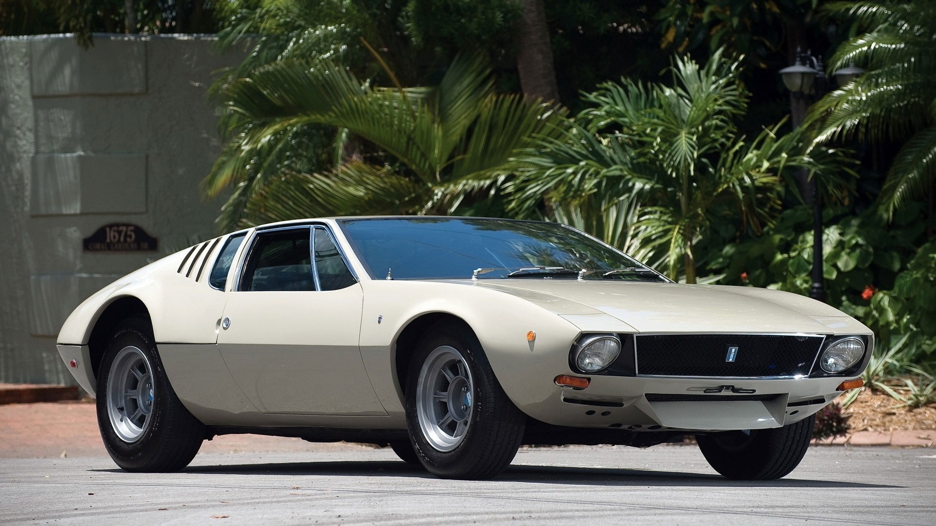 classico de tomaso coupé auto sportiva