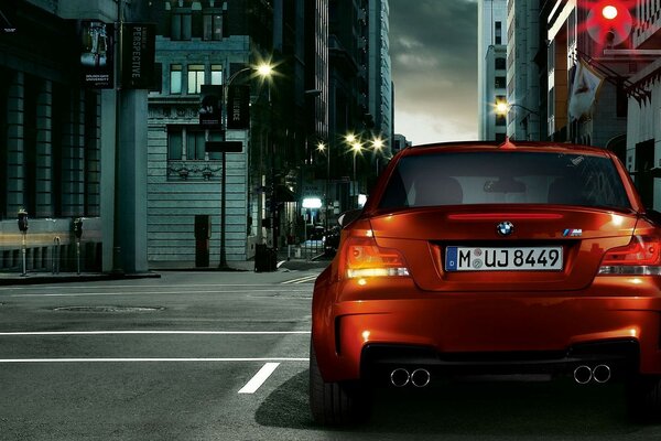 Semaforo rosso-rosso BMW