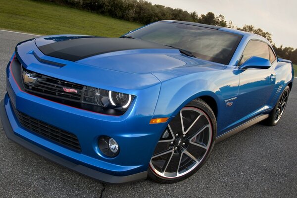 Chevrolet Camaro blue tuning