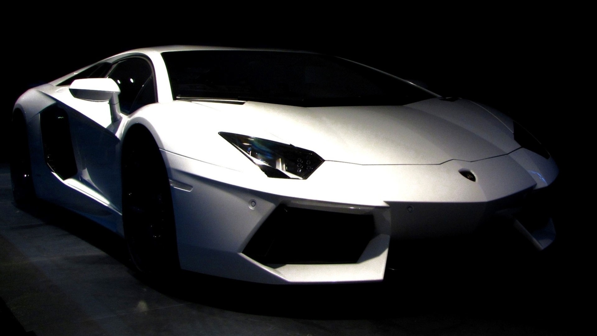 upercar lamborghini aventador sports car