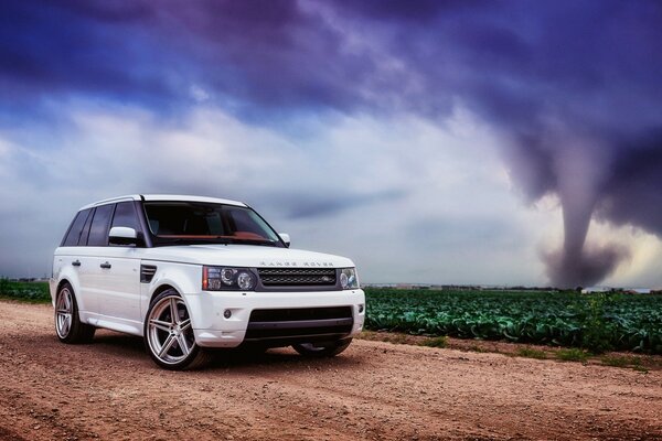 Blanc renge Rover beau fond