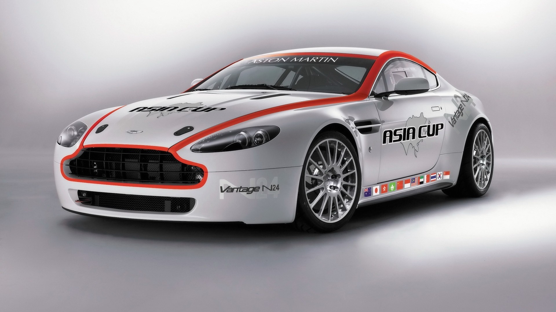 vantage copa coche asiático gris aston martin n24