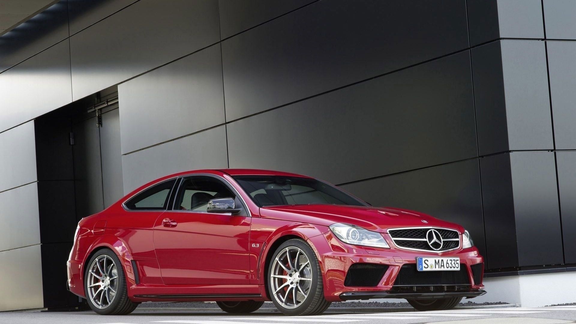 coupe mercedes red