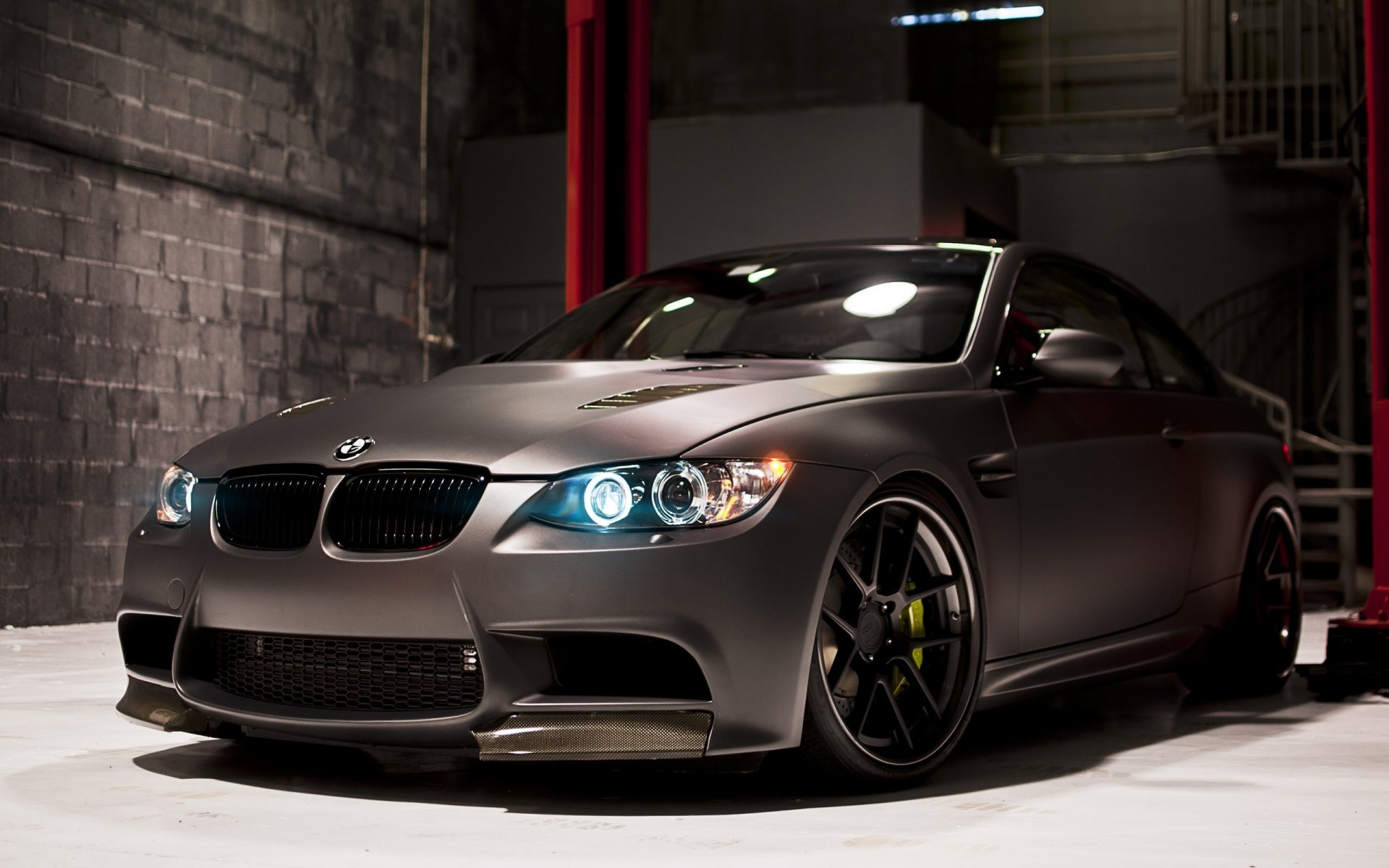 black bmw boxing mat matte