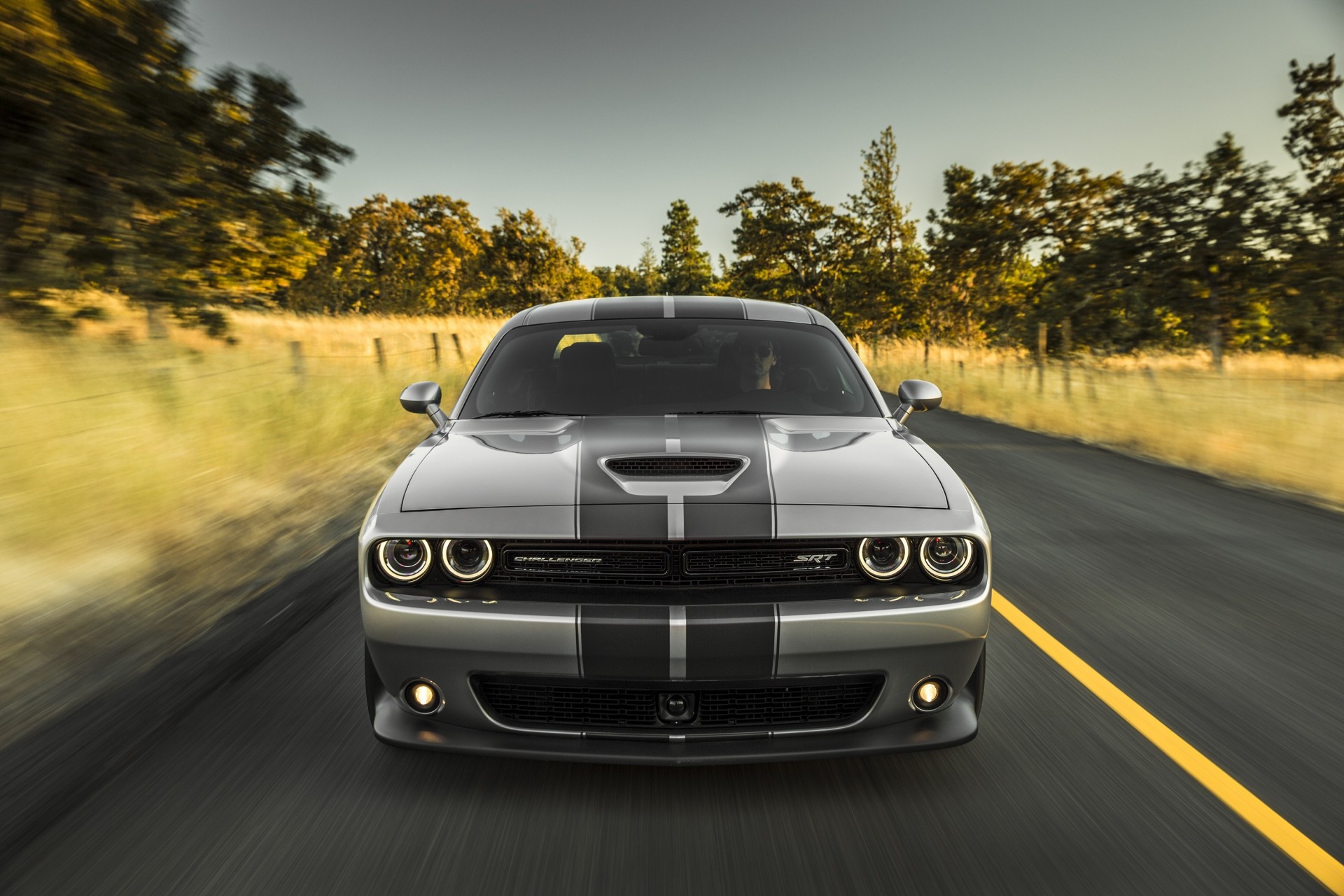 hemi esquiver coupé srt challenger