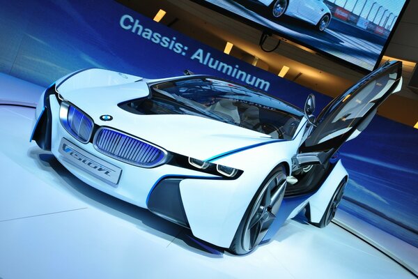 Auto sportiva BMW in mostra
