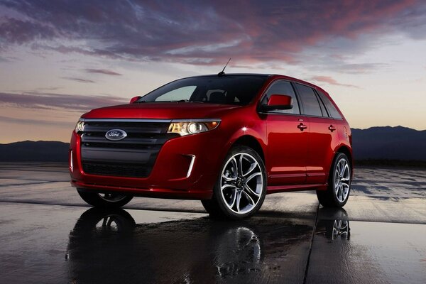 Voiture Ford ciel nuages roues