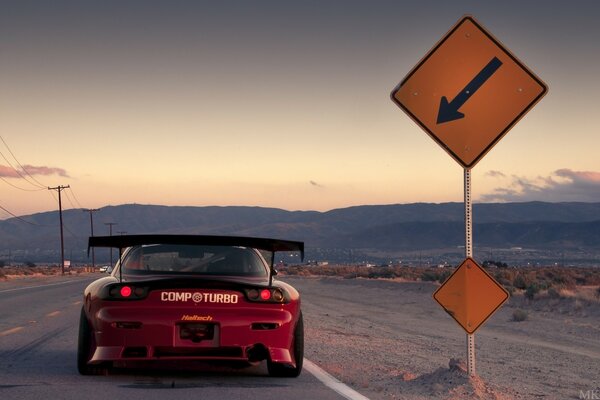 Voiture Mazda U panneau de signalisation