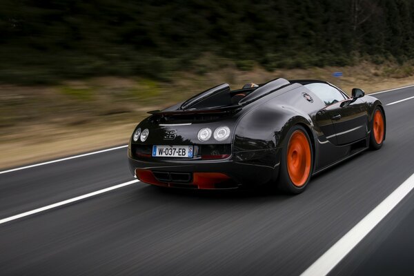 Najfajniejszy Bugatti z podświetleniem na dyskach