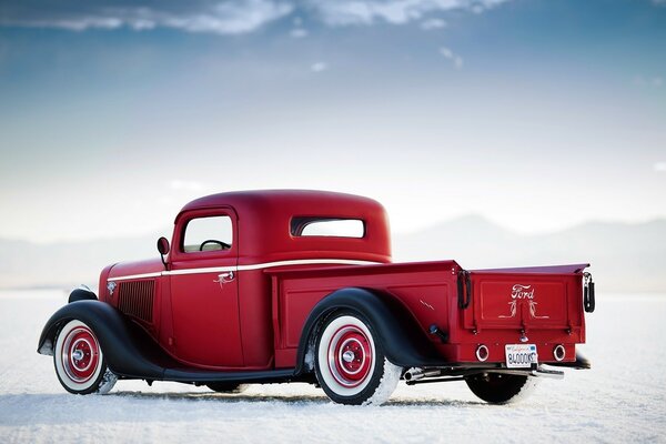 Beautiful photo of an American car