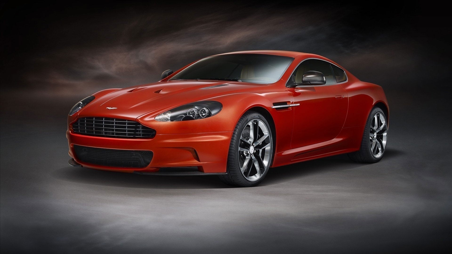 voiture de sport aston aston martin dbs rouge