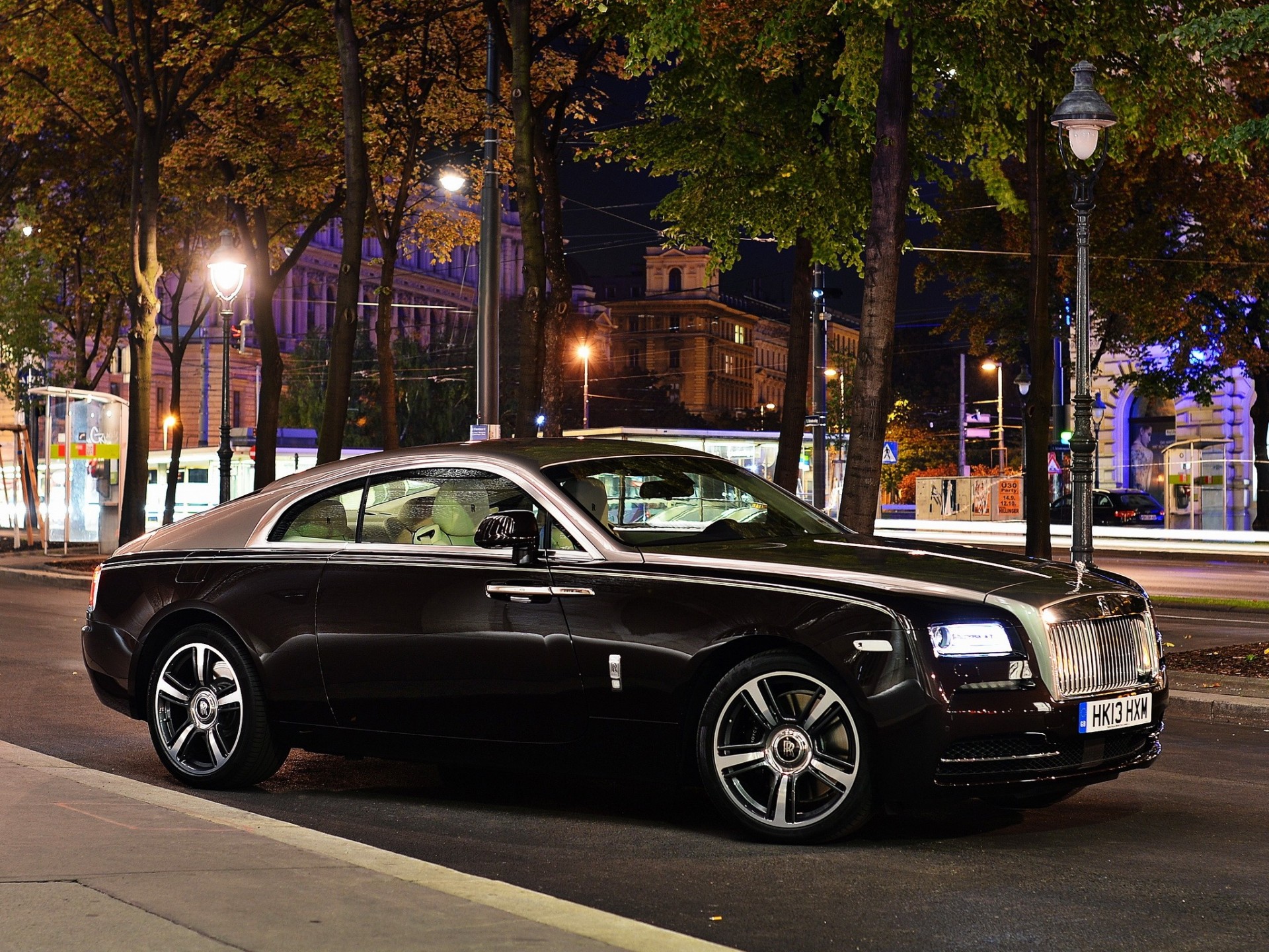 voiture bmw nuit angleterre puissance luxe