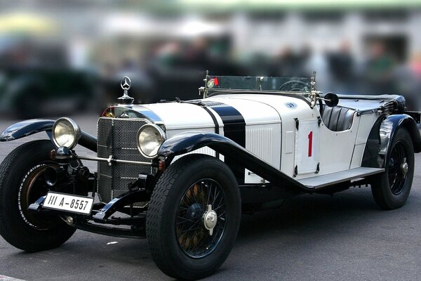 Coche retro privado Mercedes