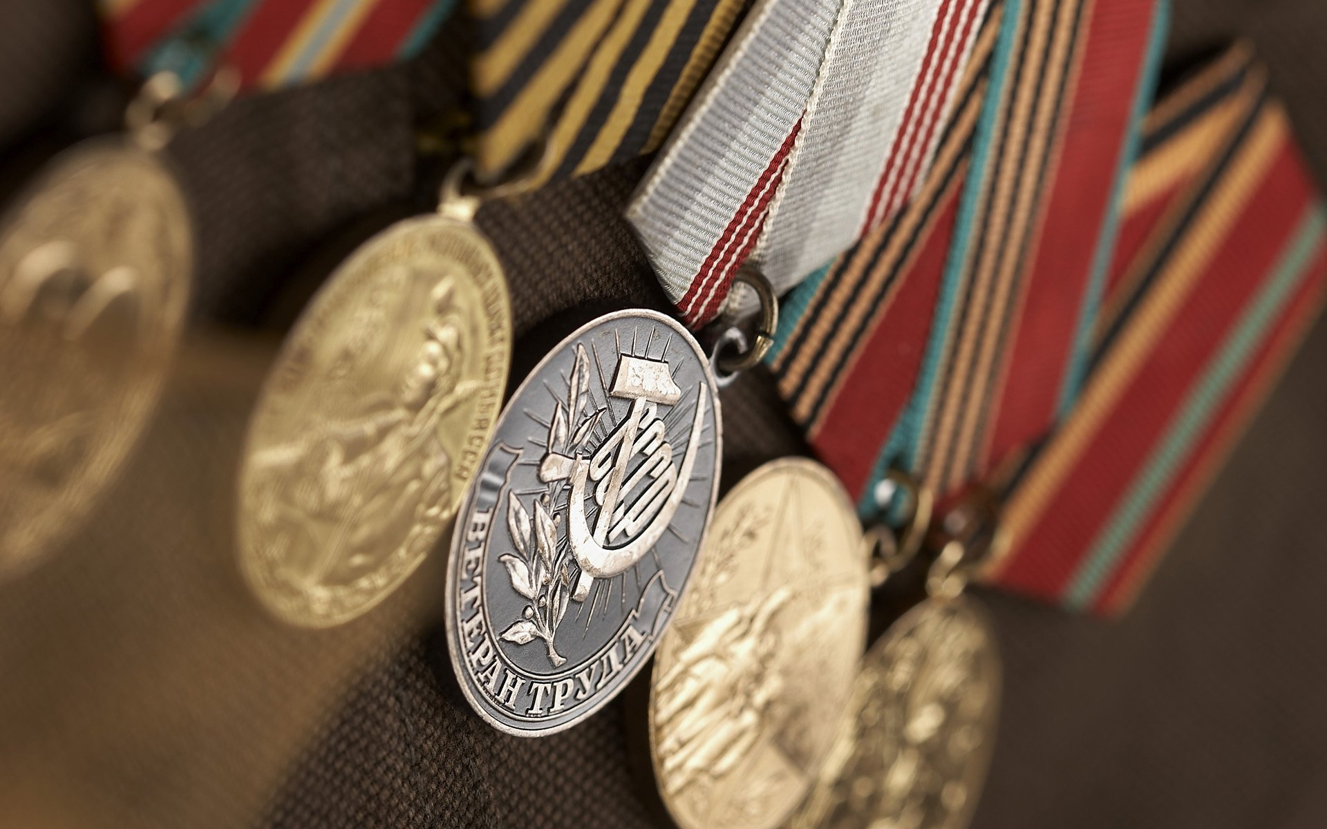 veterano del trabajo memoria eterna medallas 9 de mayo día de fiesta urss segunda guerra mundial día de la victoria premios