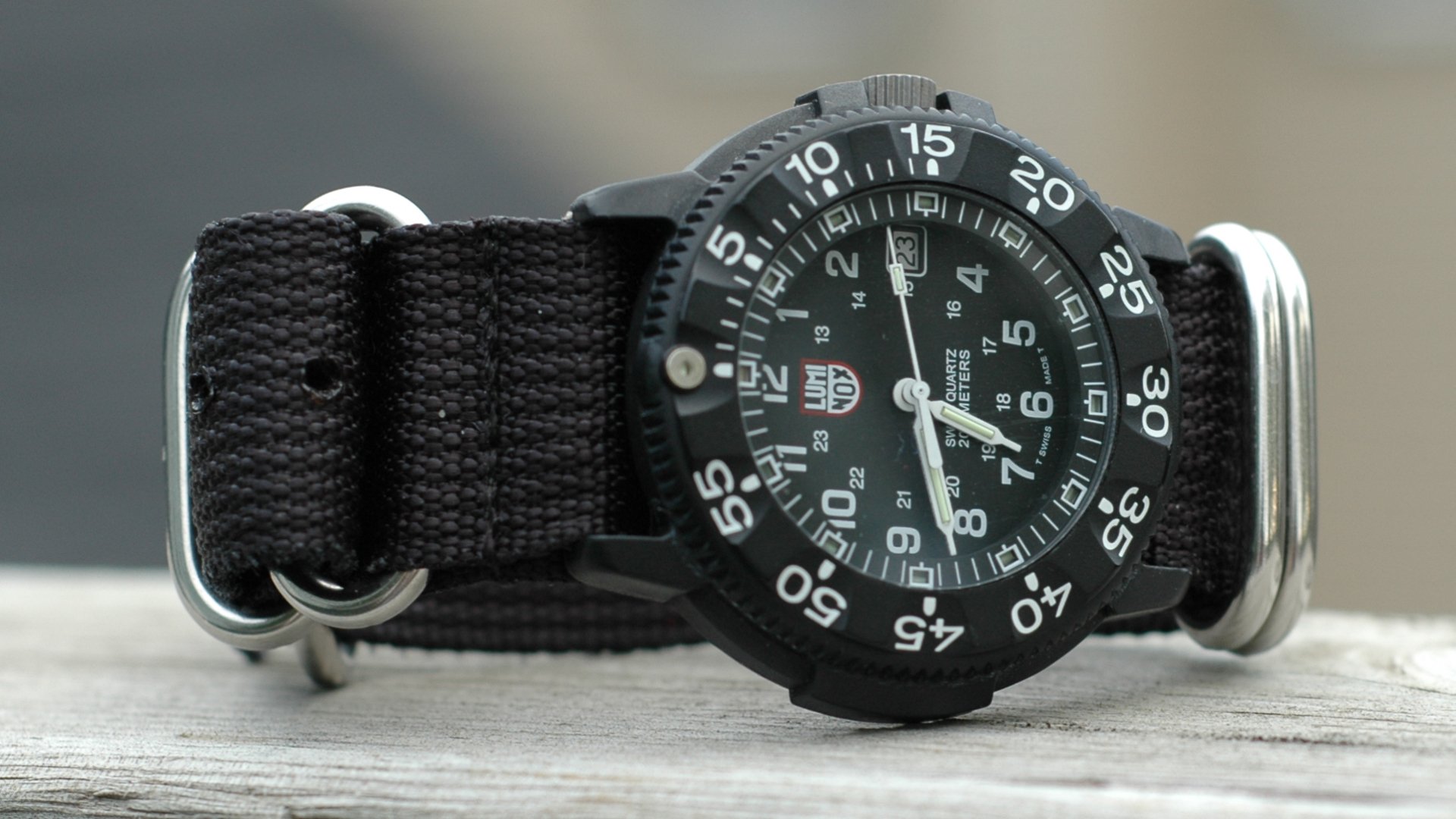 zegarek luminox pasek siatka szkło