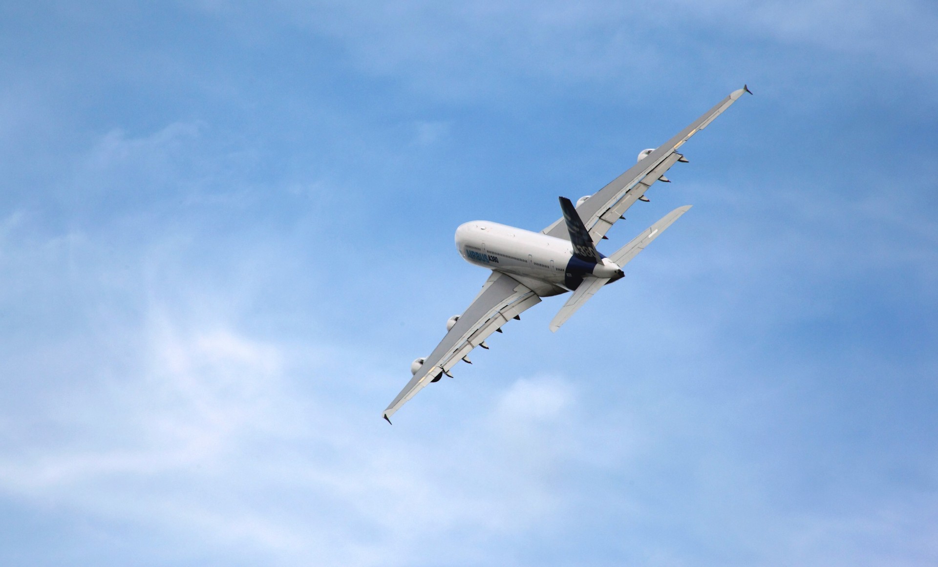 aereo a380 airbus cielo aviazione in aria