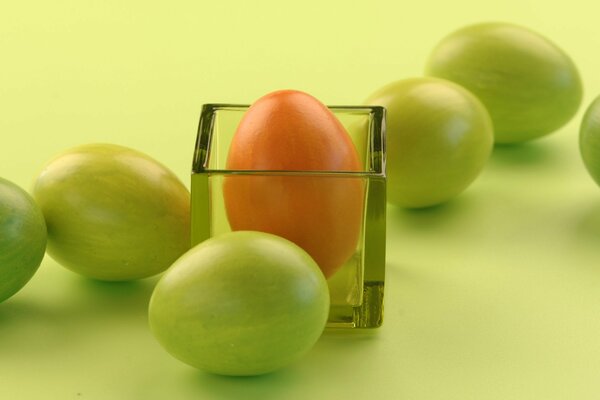 Colorful Easter eggs on the table