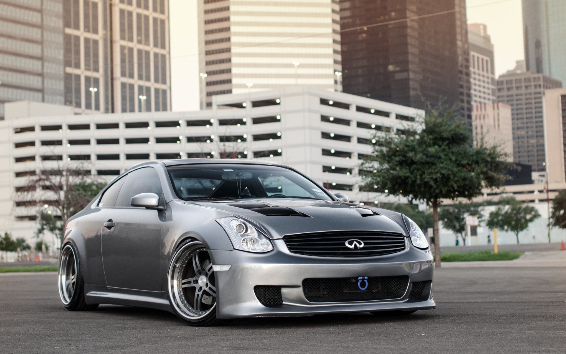 infiniti car sports car silver